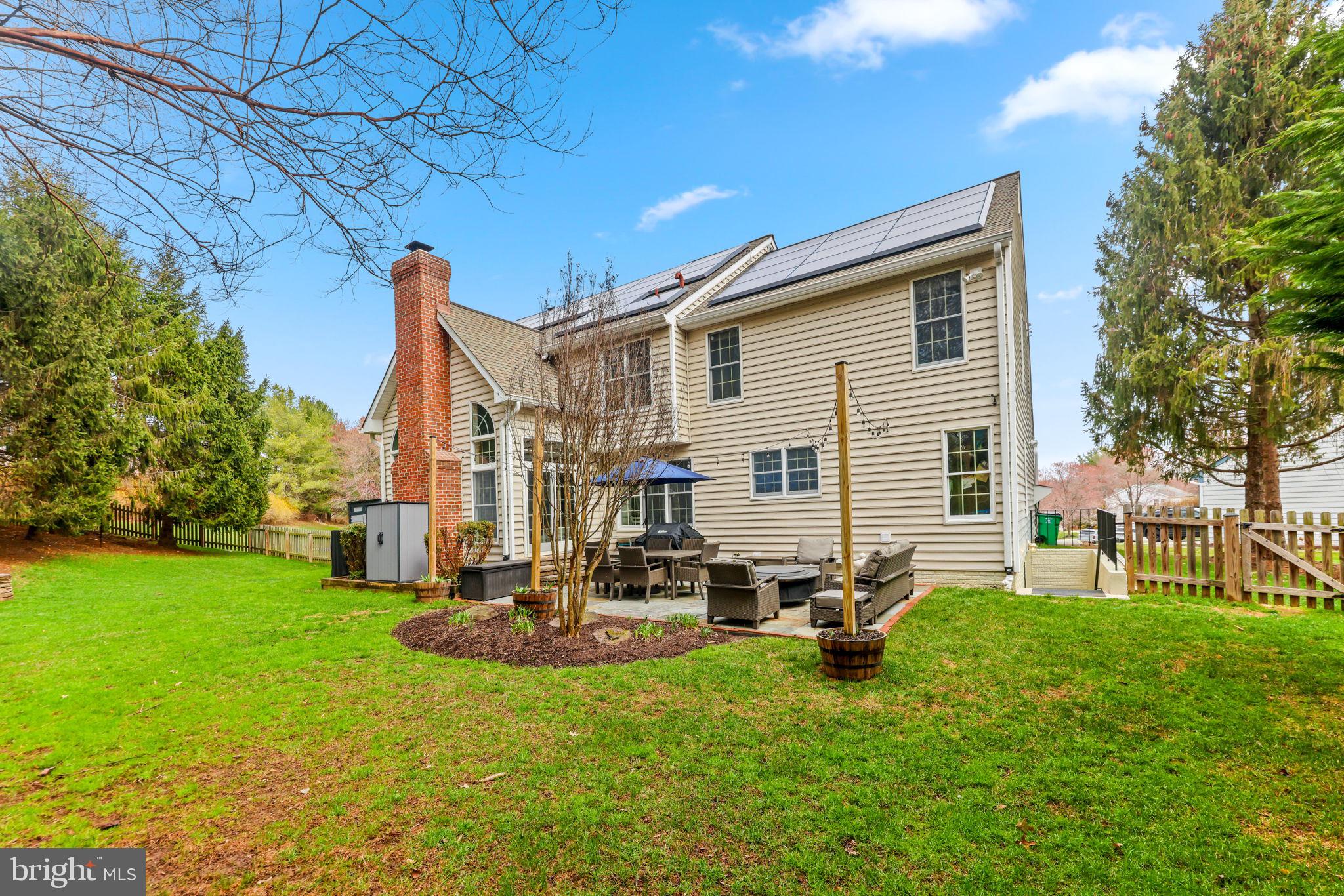 VILLAGE OF RIVER HILL - Residential