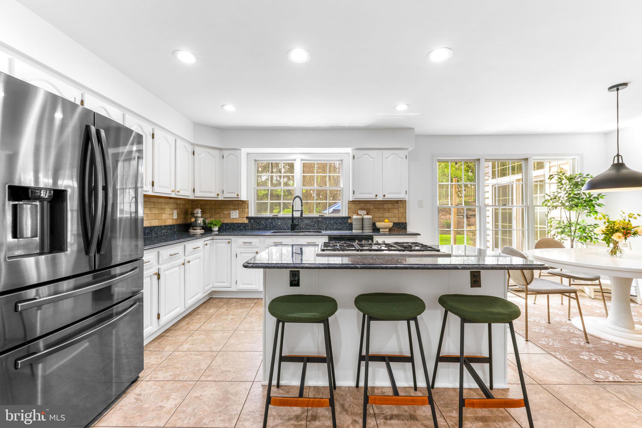 VILLAGE OF RIVER HILL - Residential