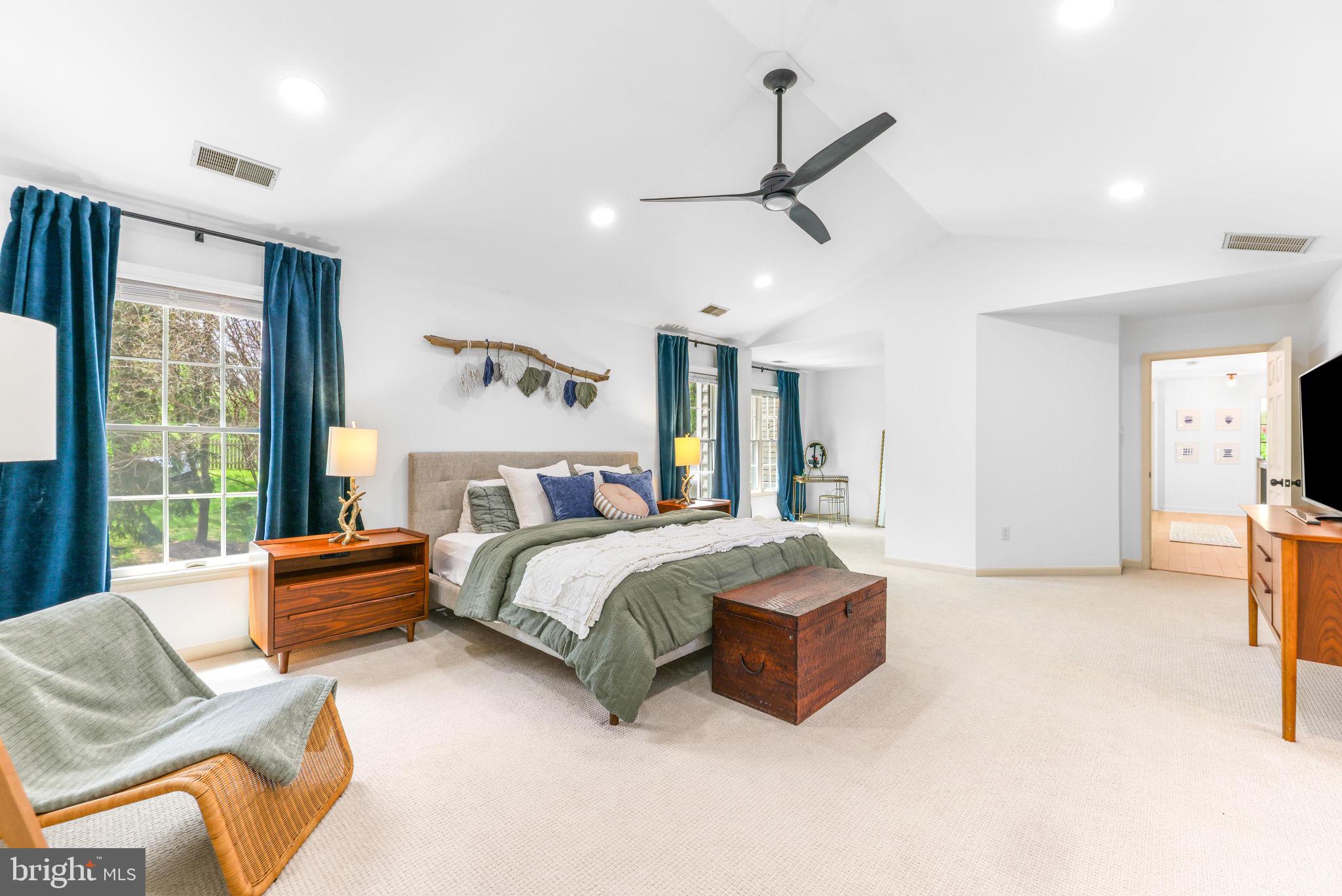 VILLAGE OF RIVER HILL - Residential