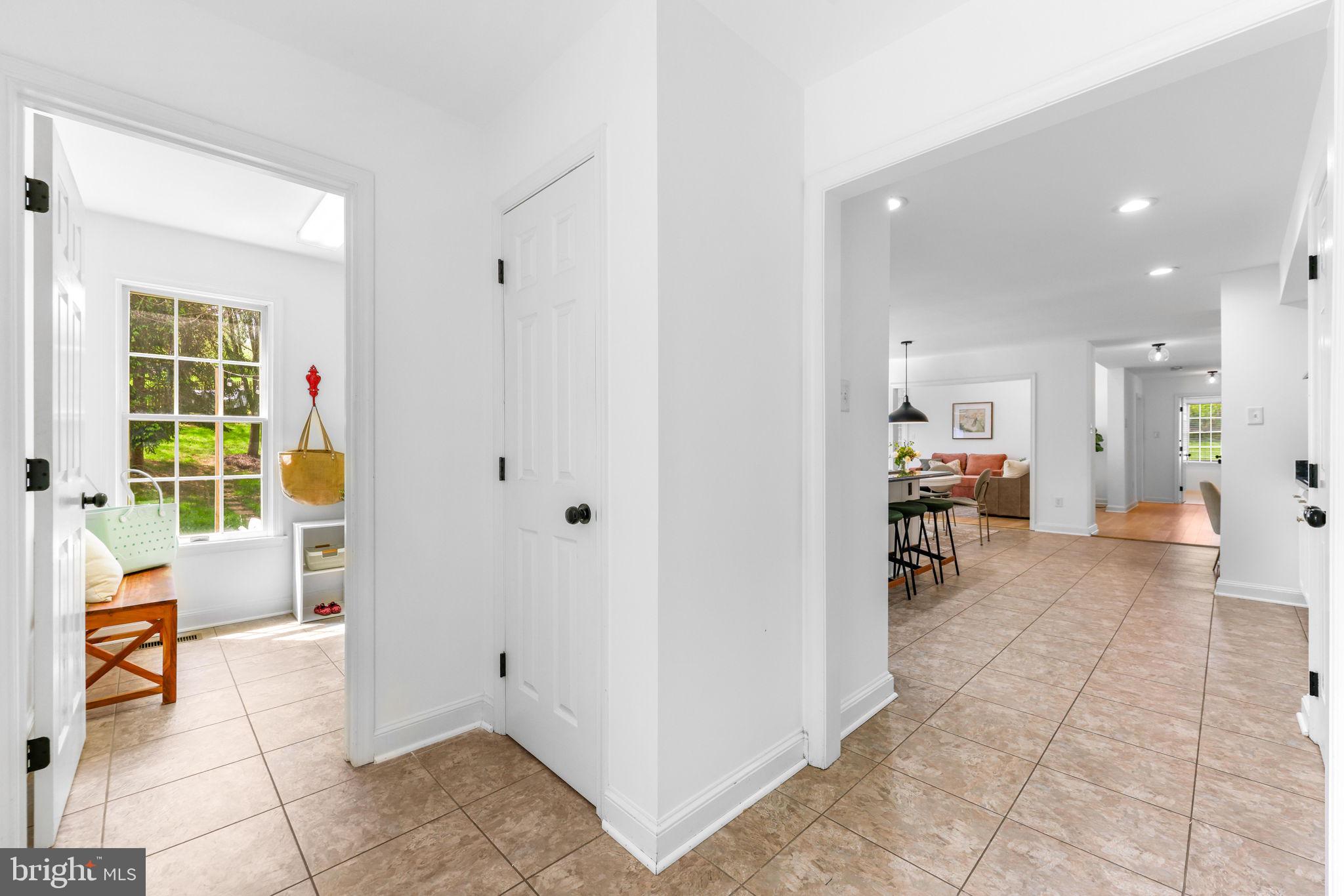 VILLAGE OF RIVER HILL - Residential