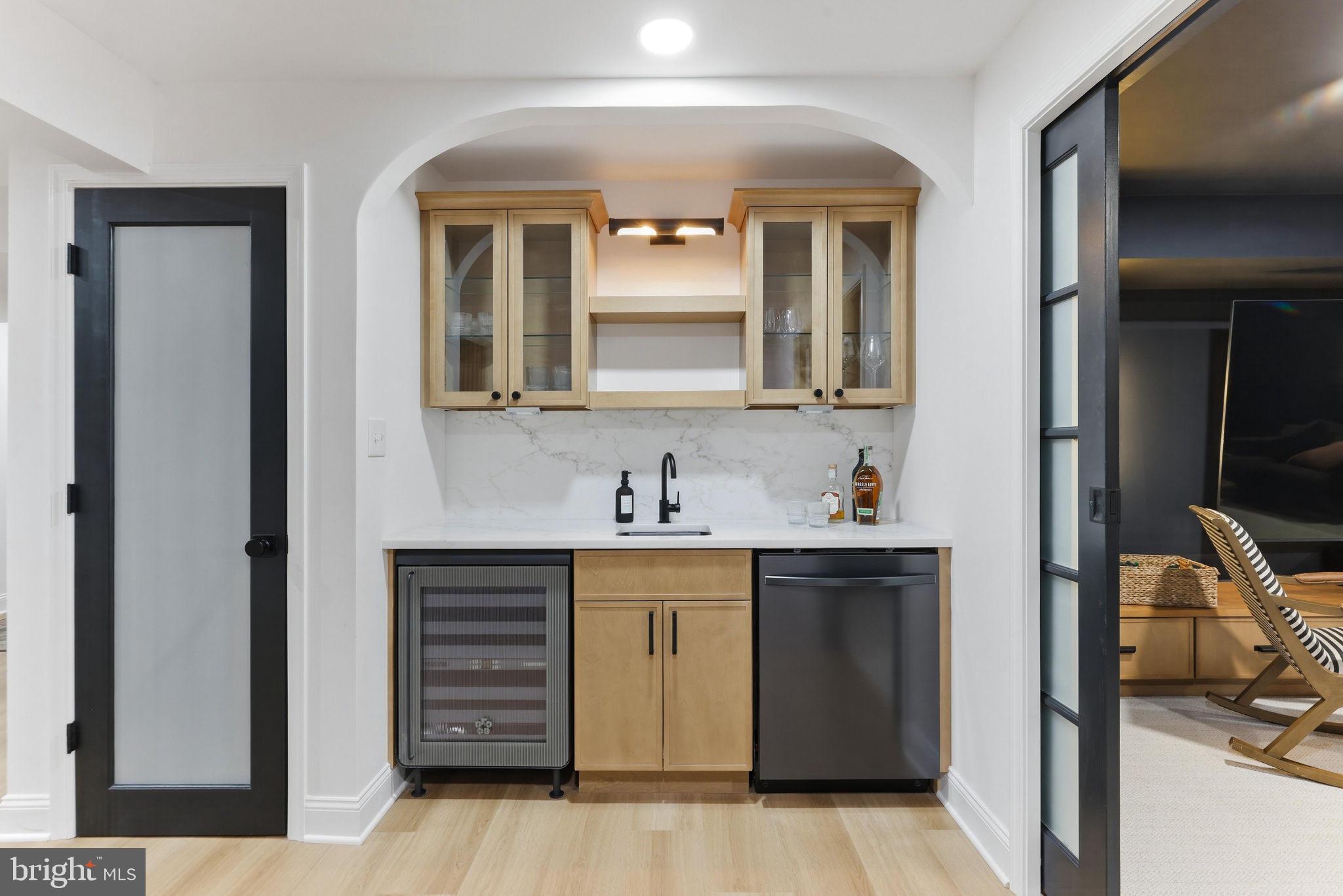 VILLAGE OF RIVER HILL - Residential