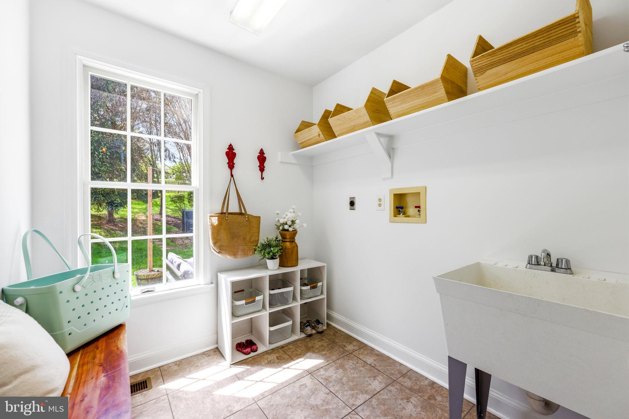 VILLAGE OF RIVER HILL - Residential