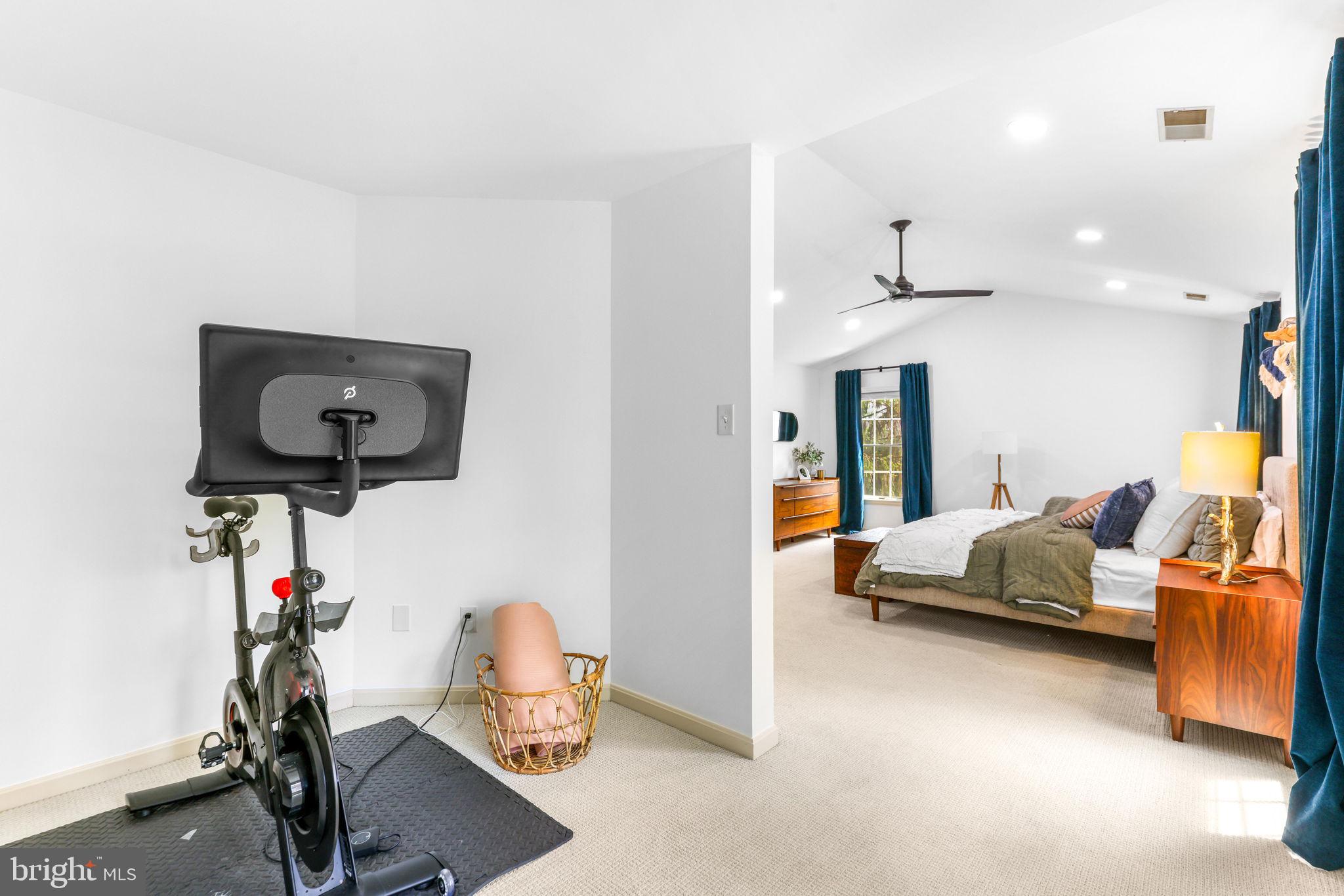 VILLAGE OF RIVER HILL - Residential