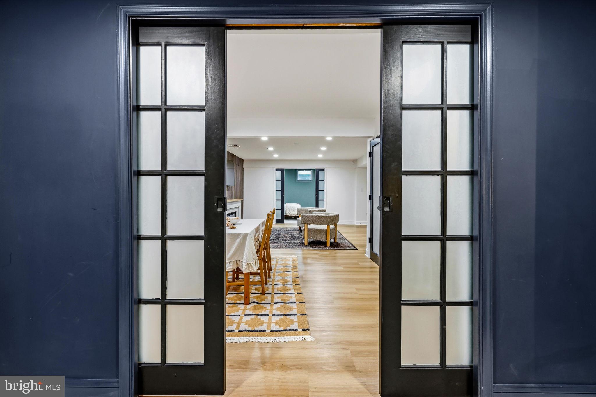 VILLAGE OF RIVER HILL - Residential