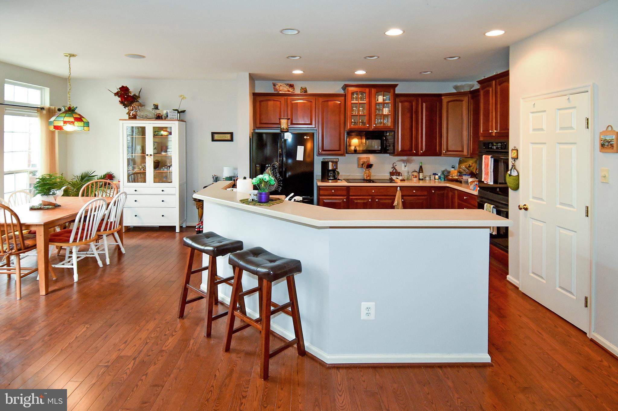 RIVERSIDE STATION - Residential Lease