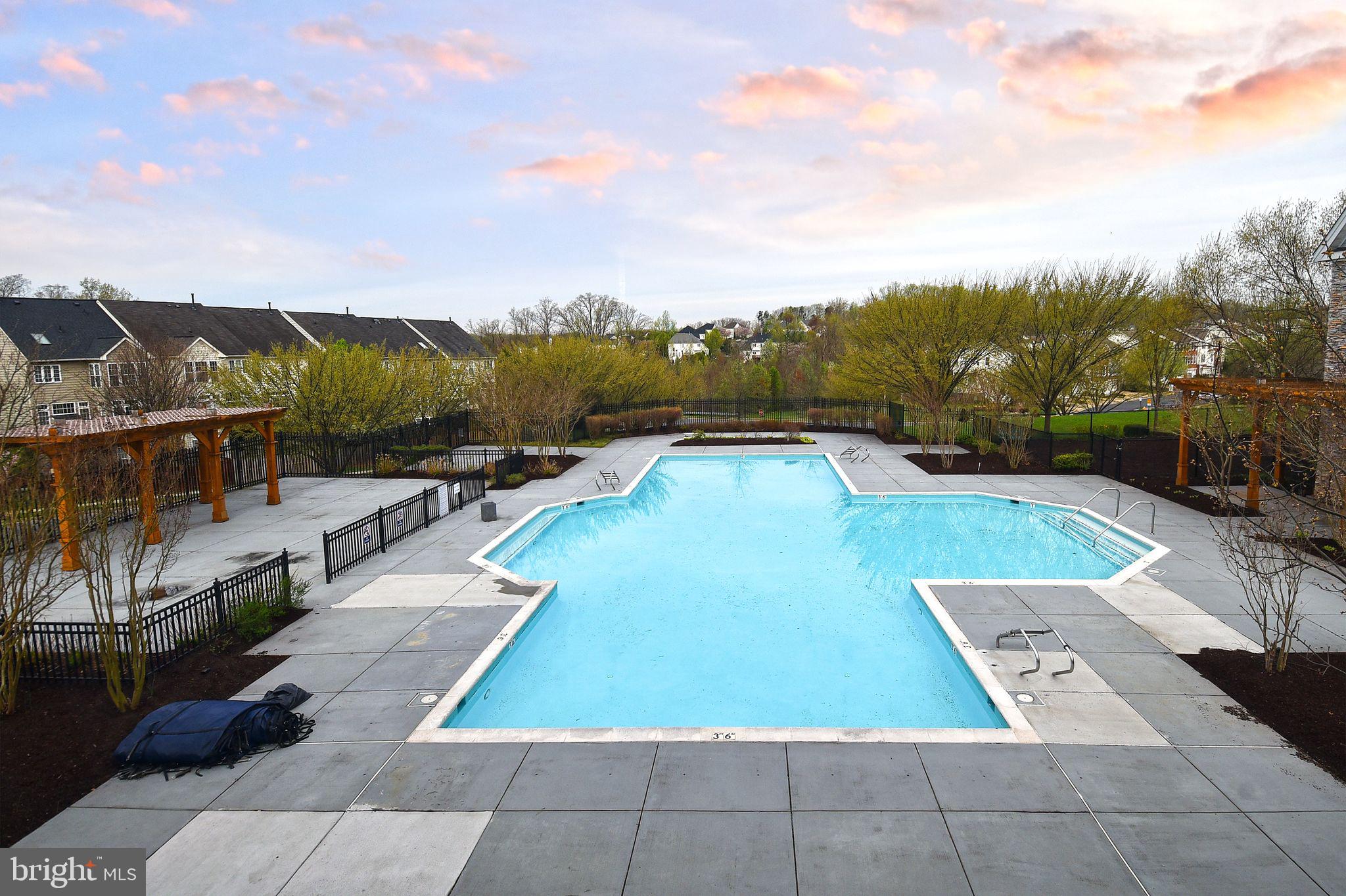 RIVERSIDE STATION - Residential Lease