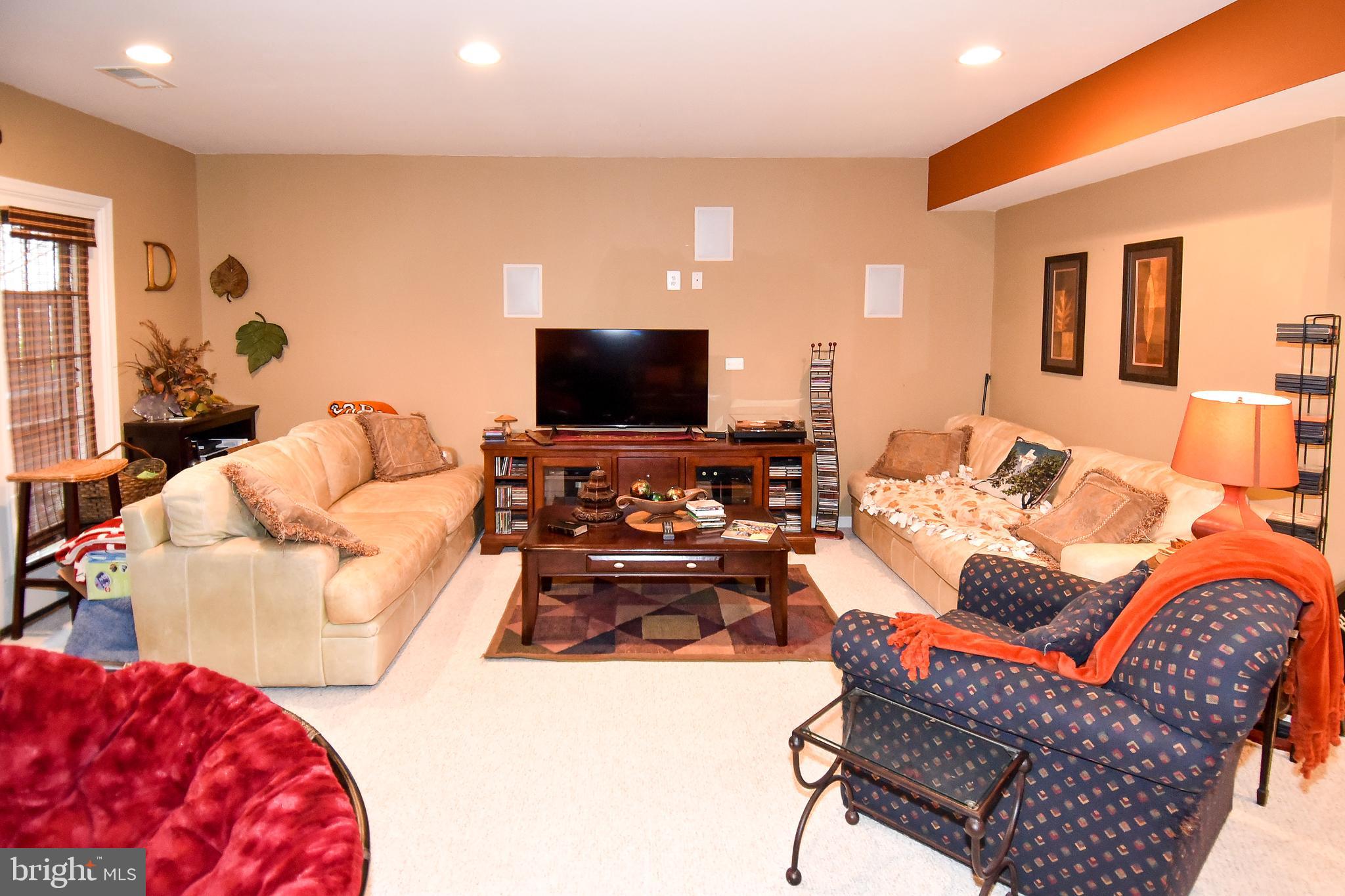 RIVERSIDE STATION - Residential Lease