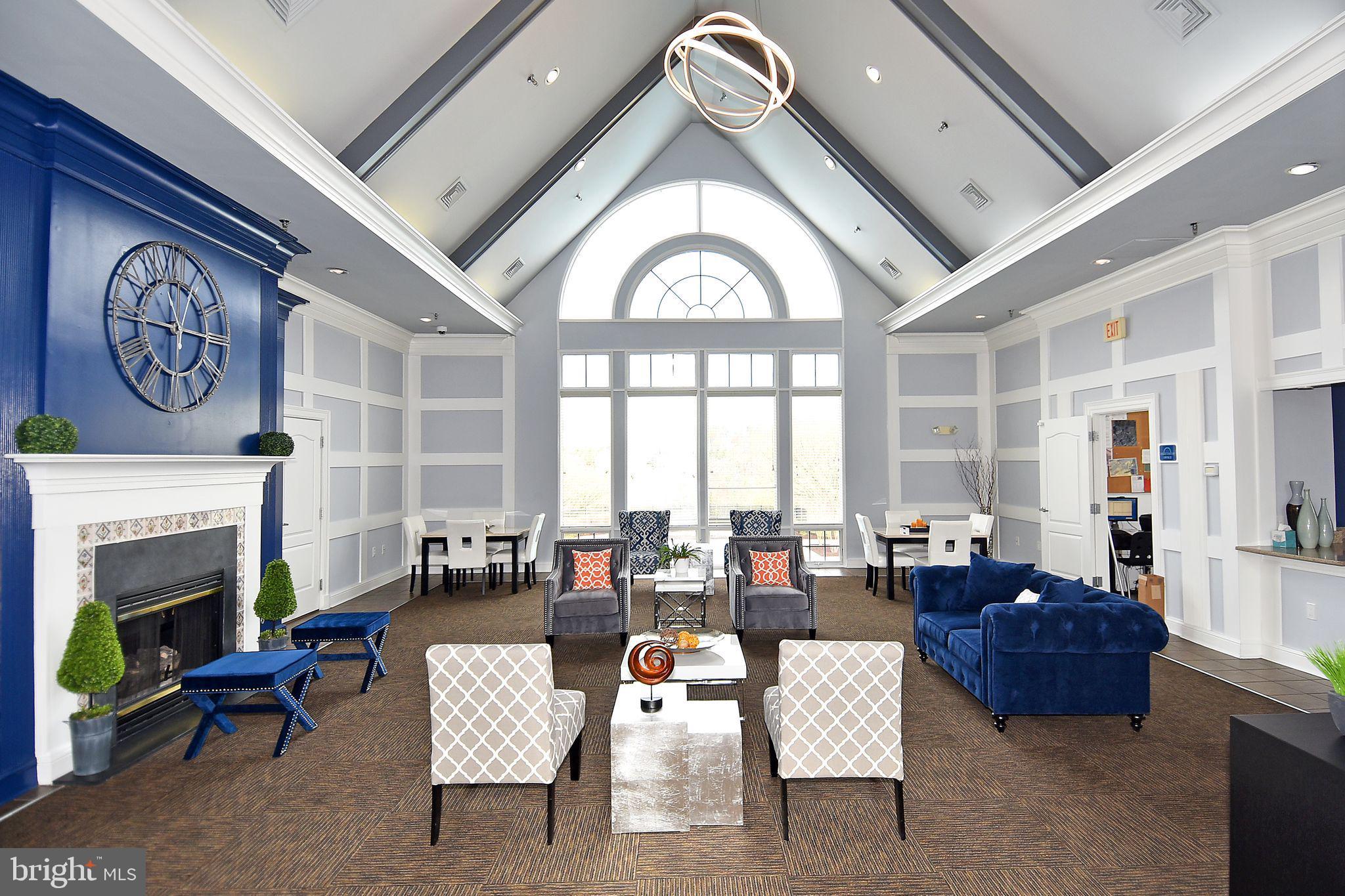 RIVERSIDE STATION - Residential Lease