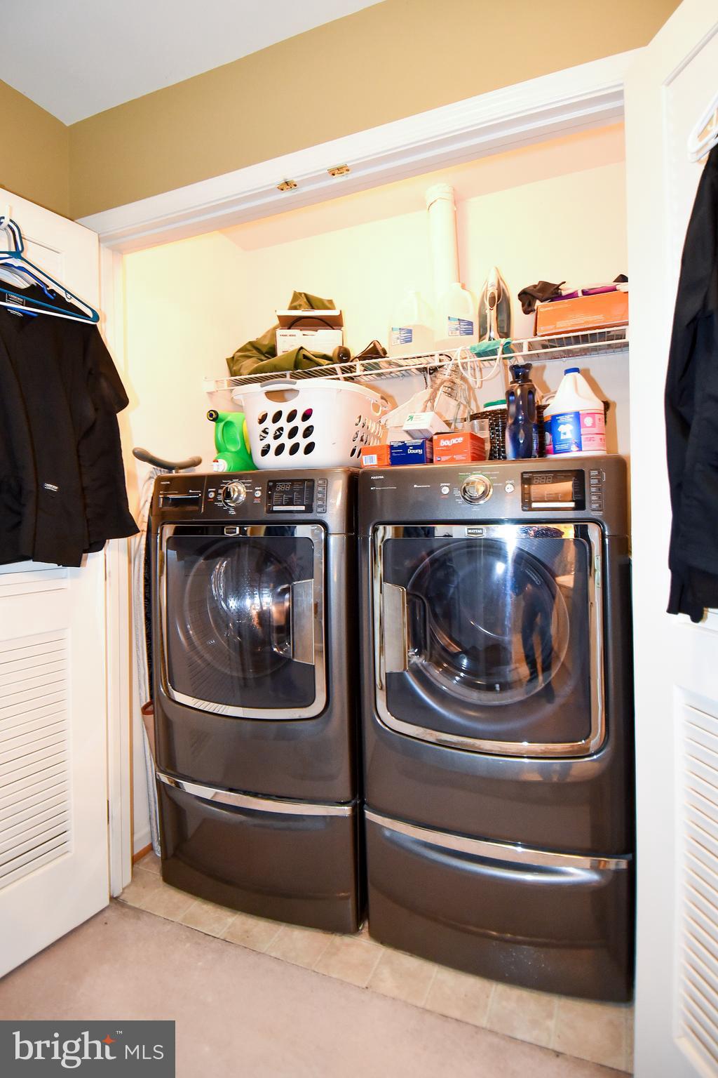 RIVERSIDE STATION - Residential Lease