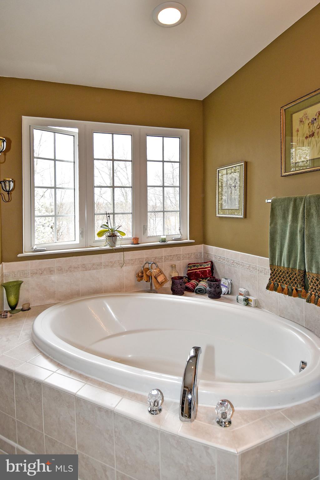 RIVERSIDE STATION - Residential Lease