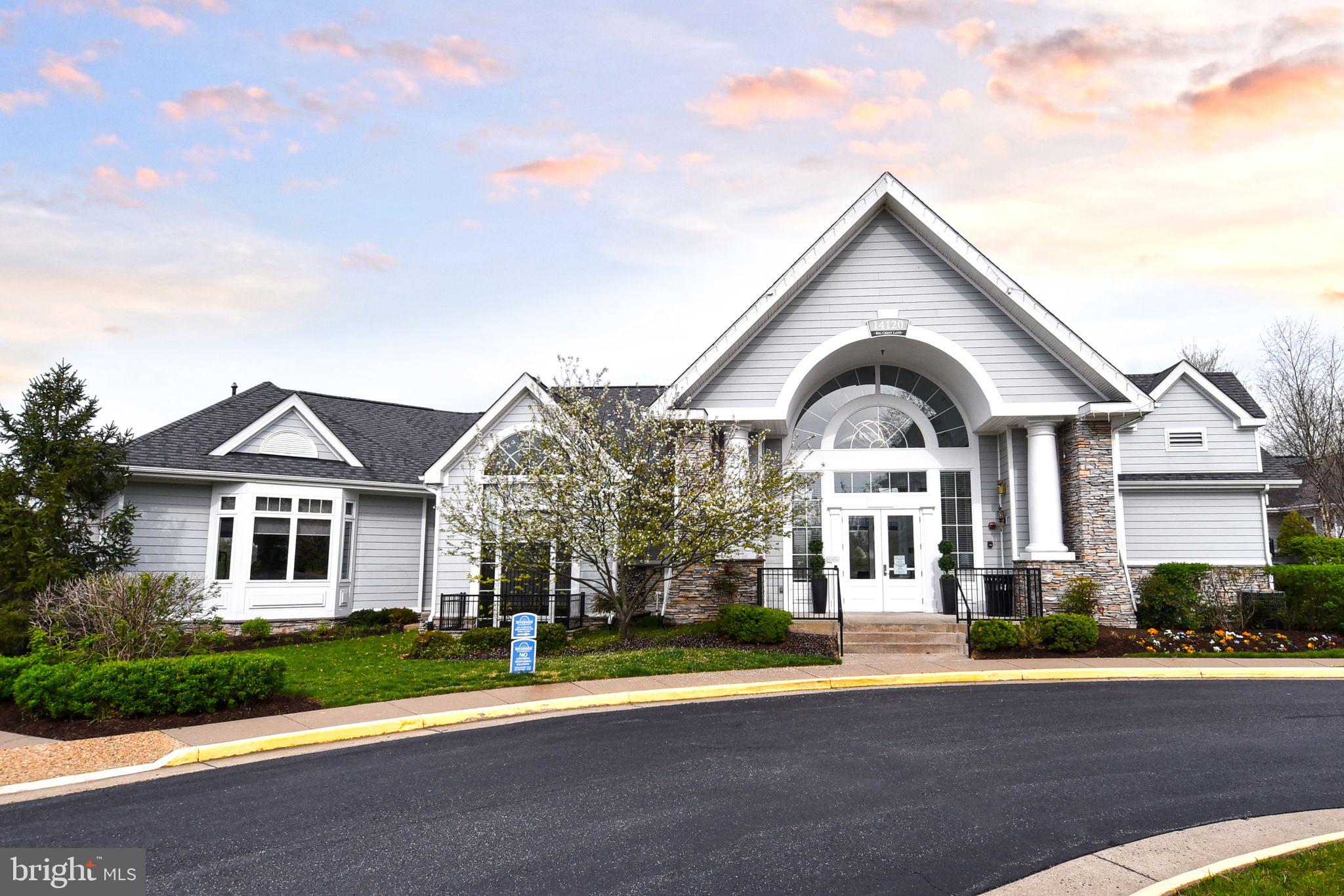 RIVERSIDE STATION - Residential Lease