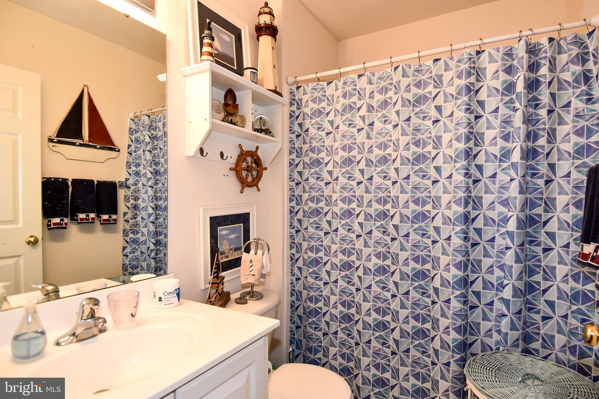 RIVERSIDE STATION - Residential Lease