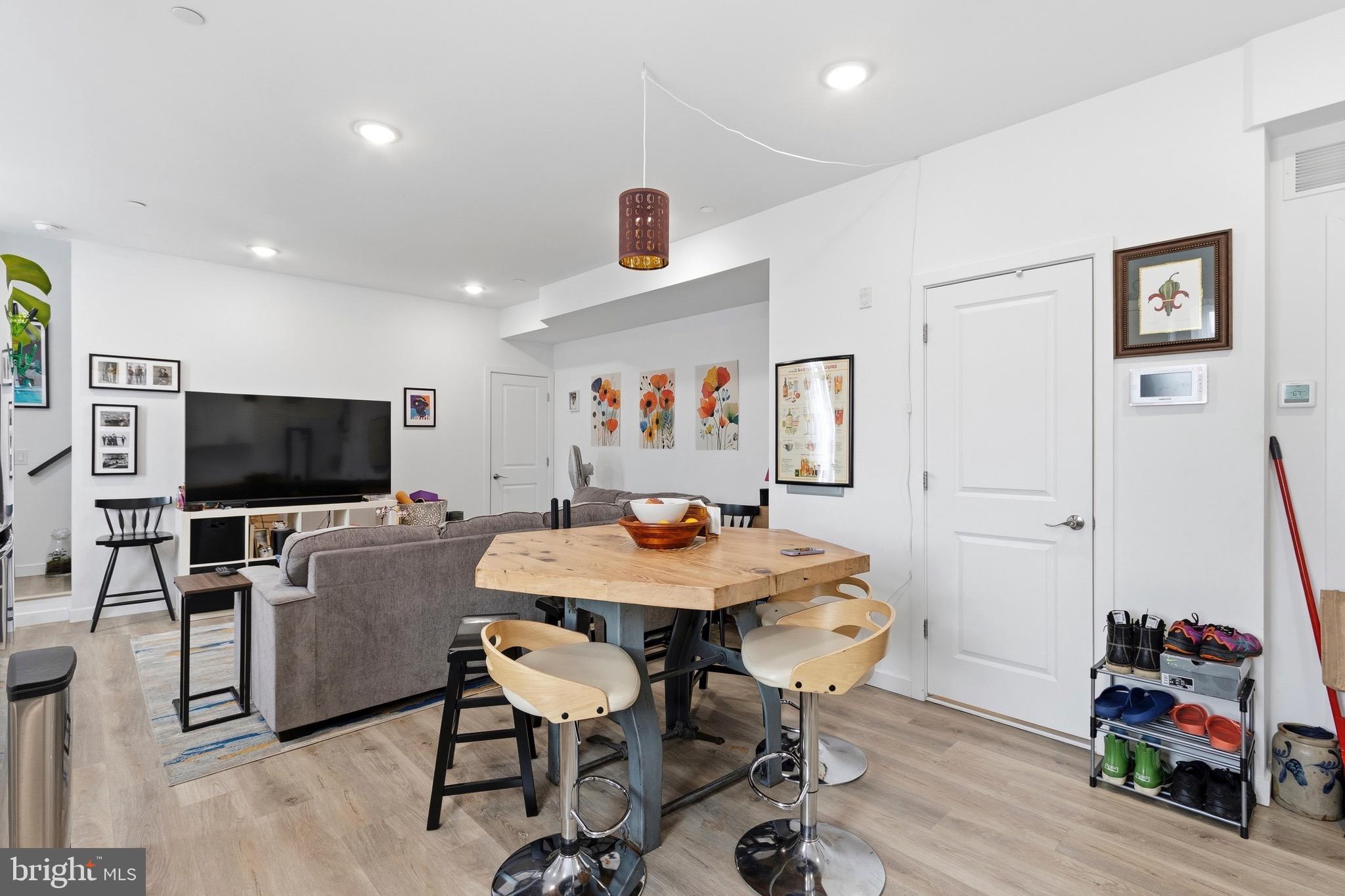 2400 GERMANTOWN AVENUE 1