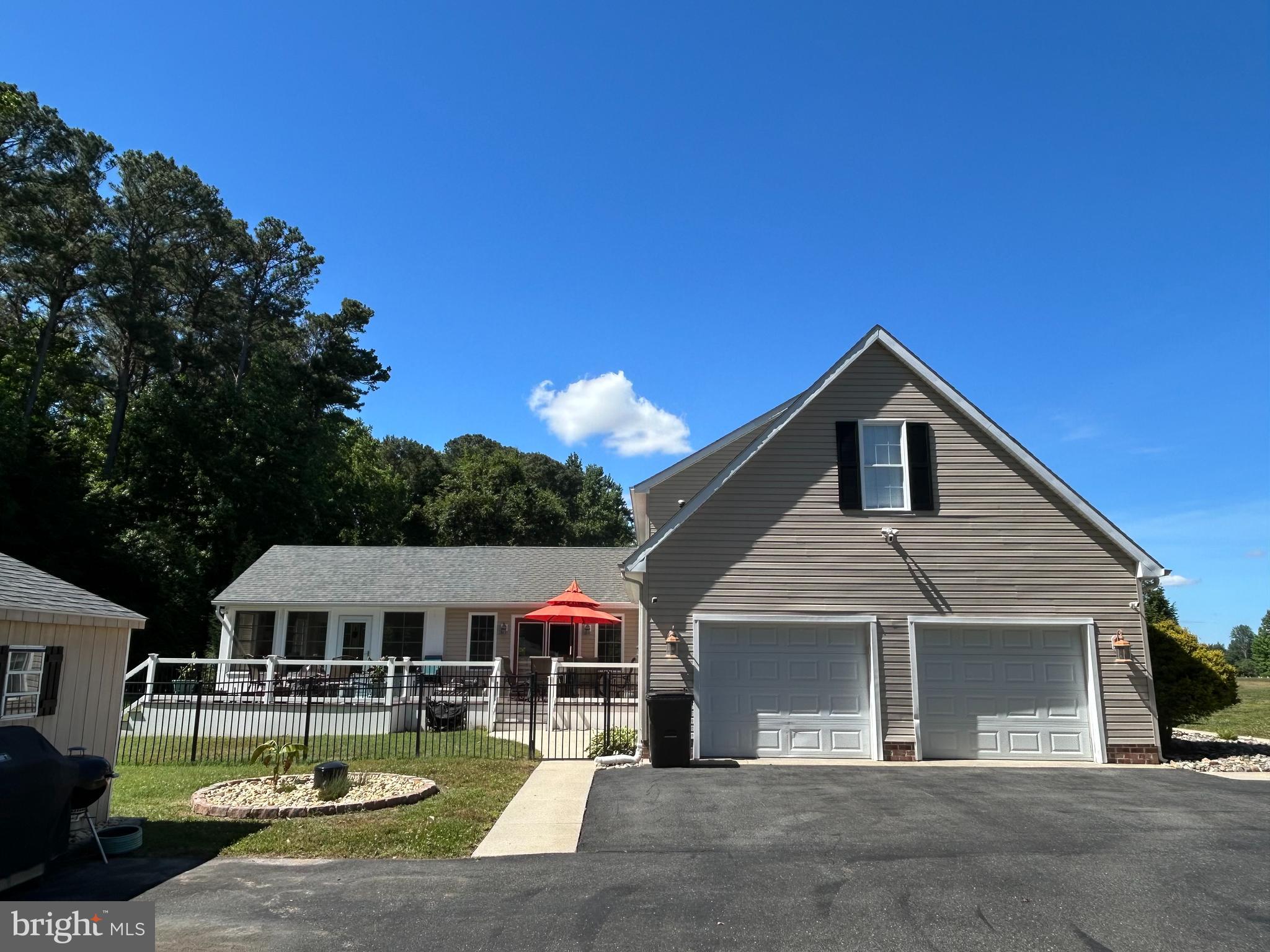 8590 BRIAR PATCH DRIVE