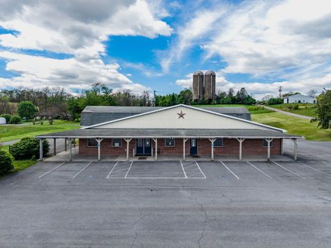 Photo of 1446 Holly Pike, CARLISLE, PA 17015 (MLS # PACB2053998)