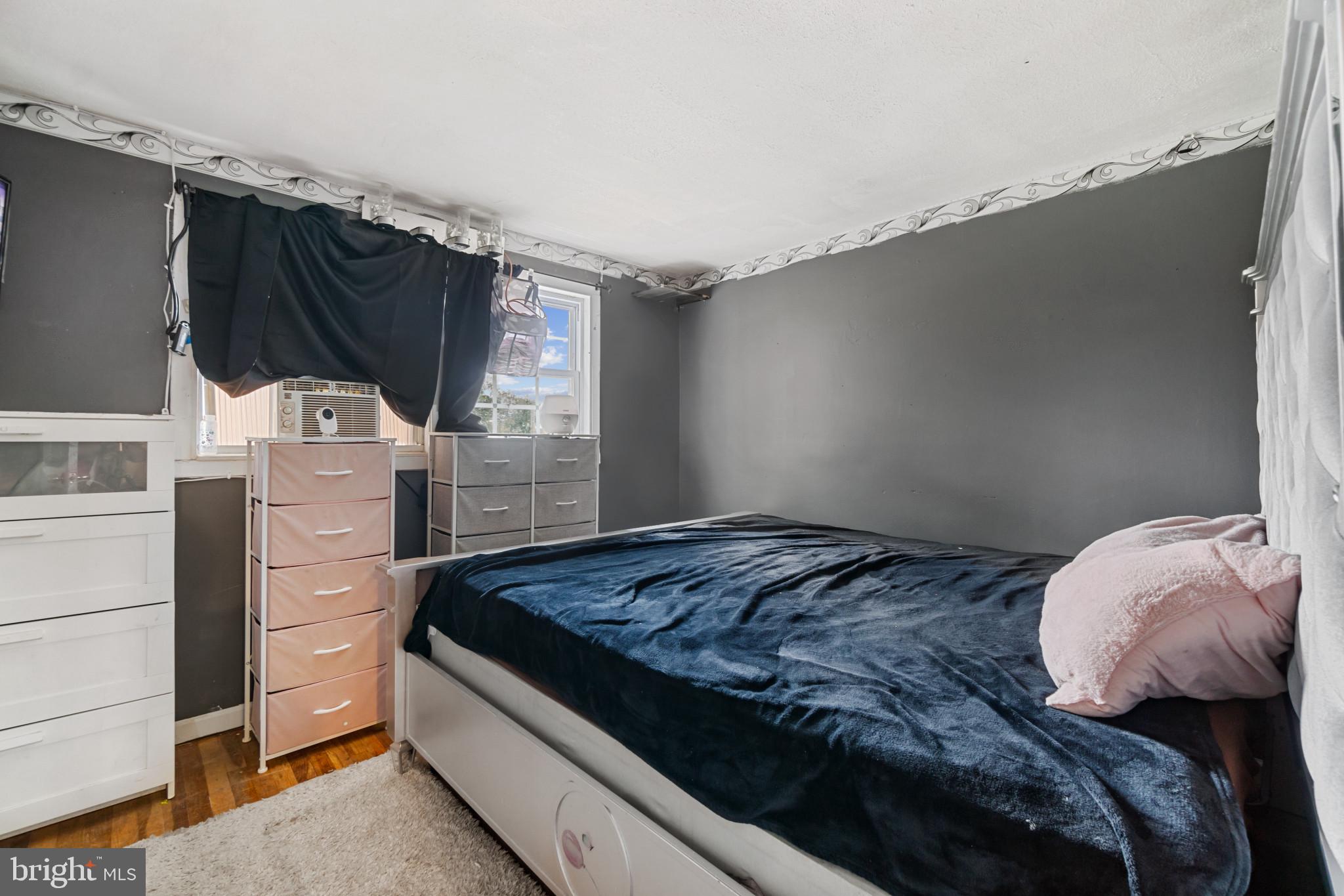 BROOKLYN - Residential