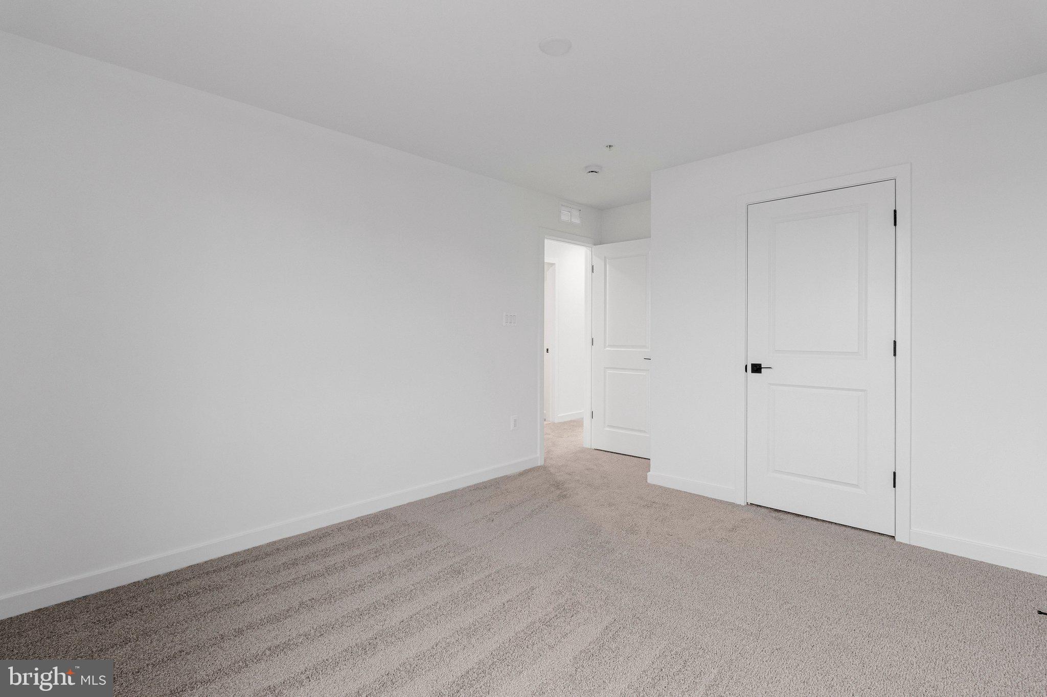 ELMWOOD FARM - Residential