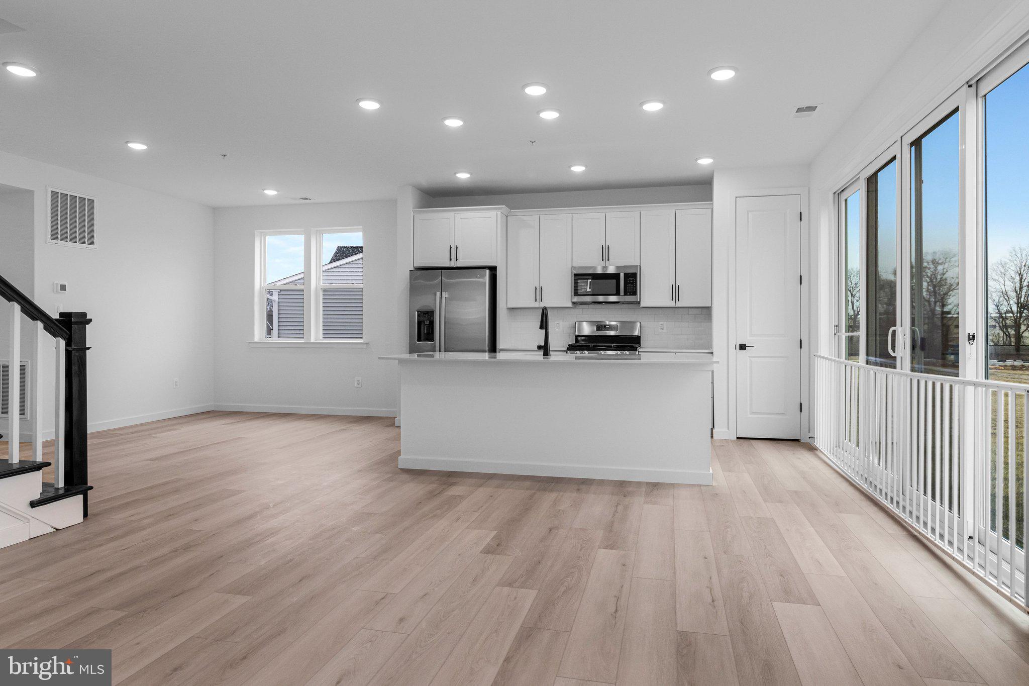 ELMWOOD FARM - Residential