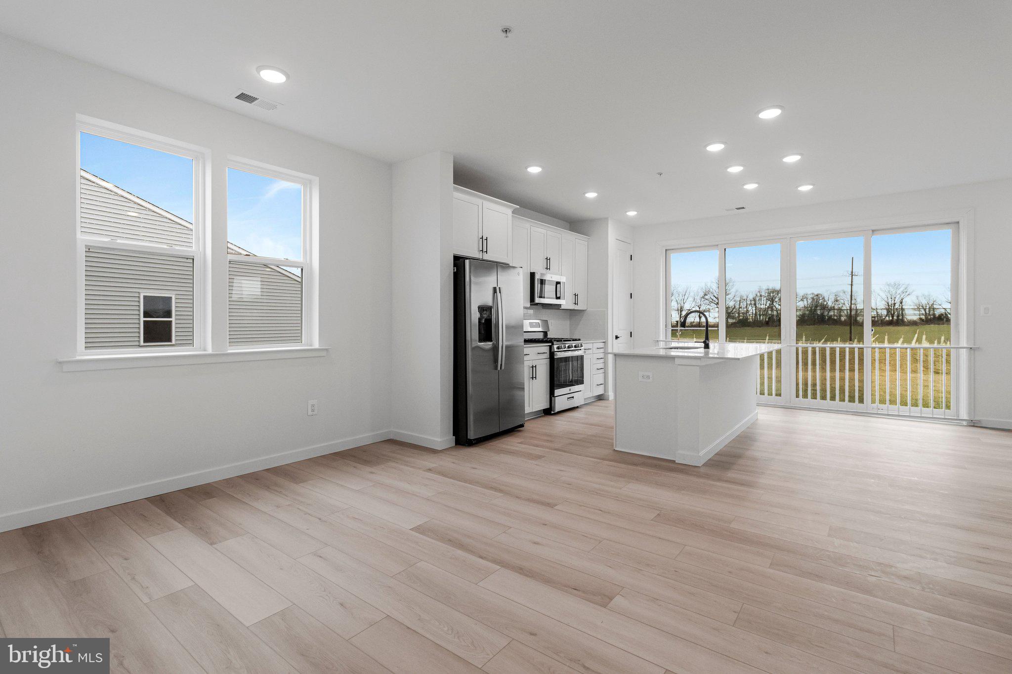 ELMWOOD FARM - Residential