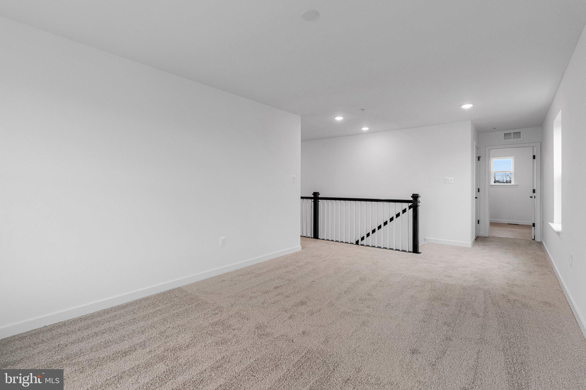 ELMWOOD FARM - Residential