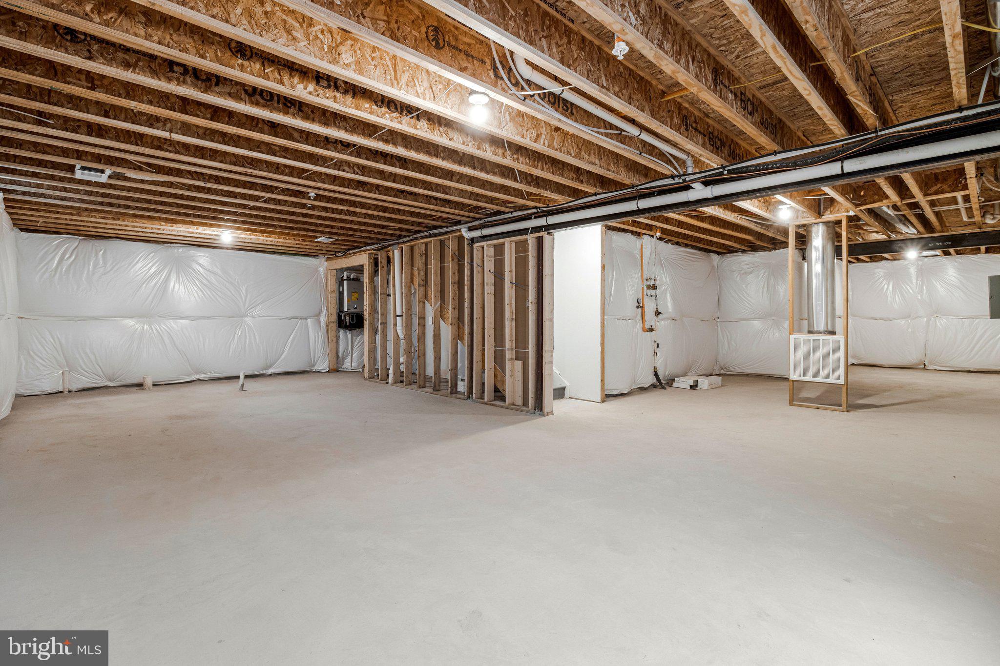 ELMWOOD FARM - Residential