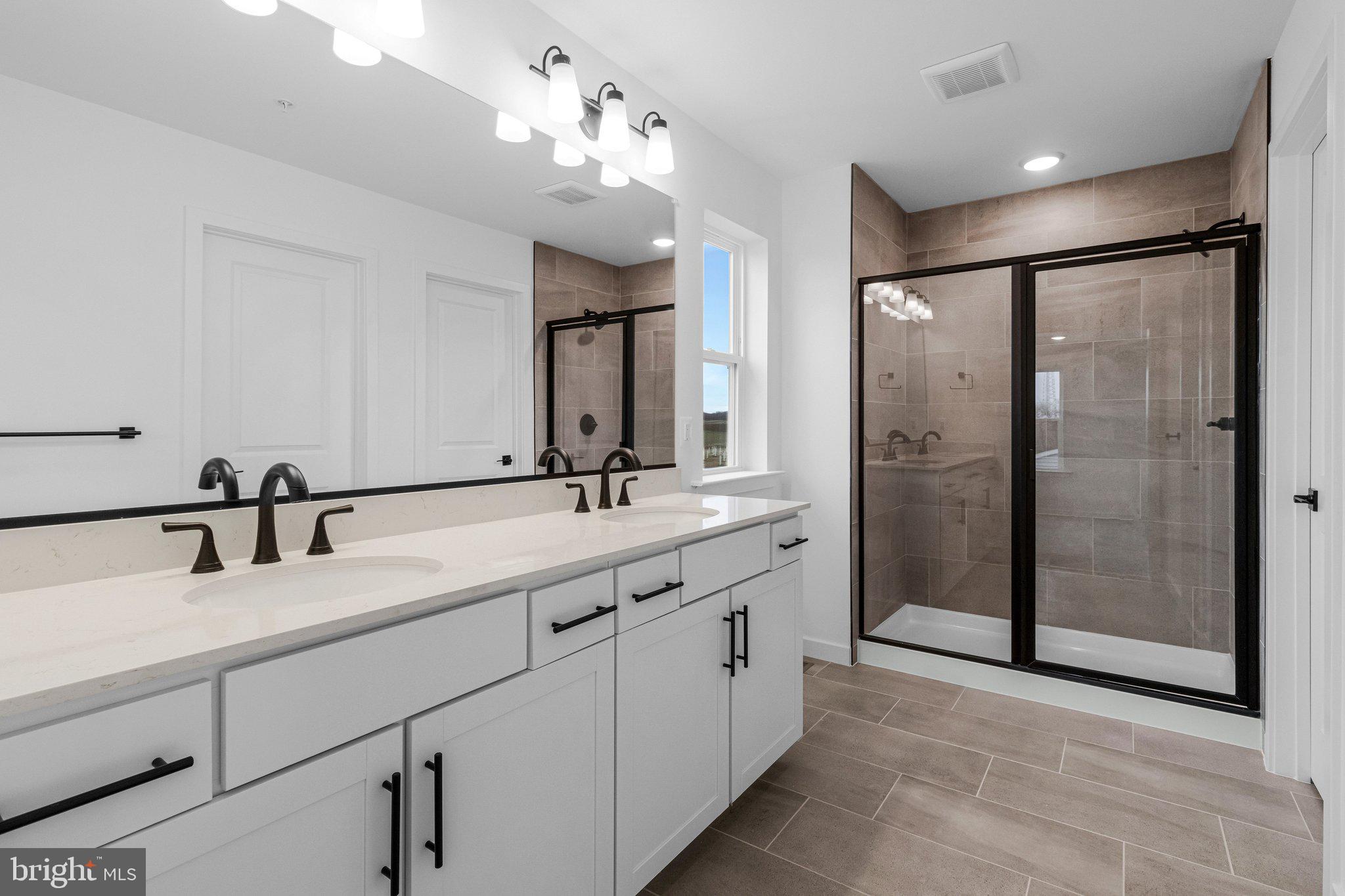 ELMWOOD FARM - Residential