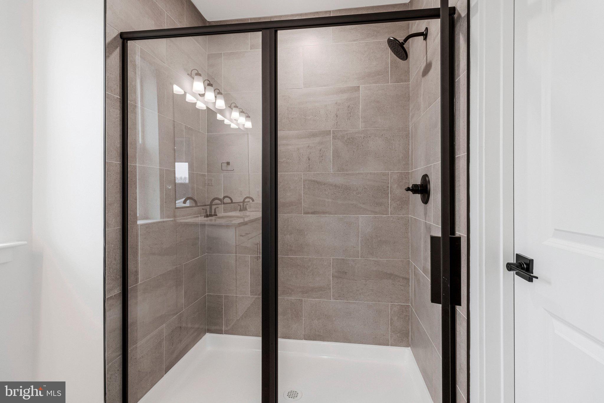 ELMWOOD FARM - Residential