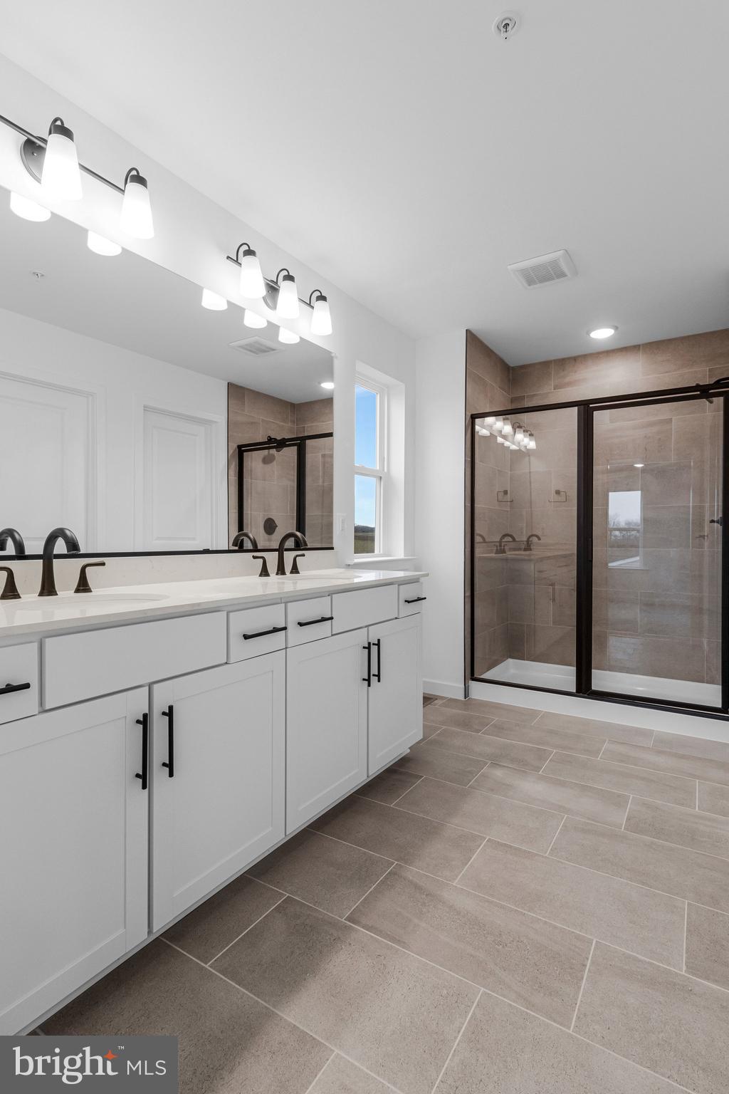 ELMWOOD FARM - Residential