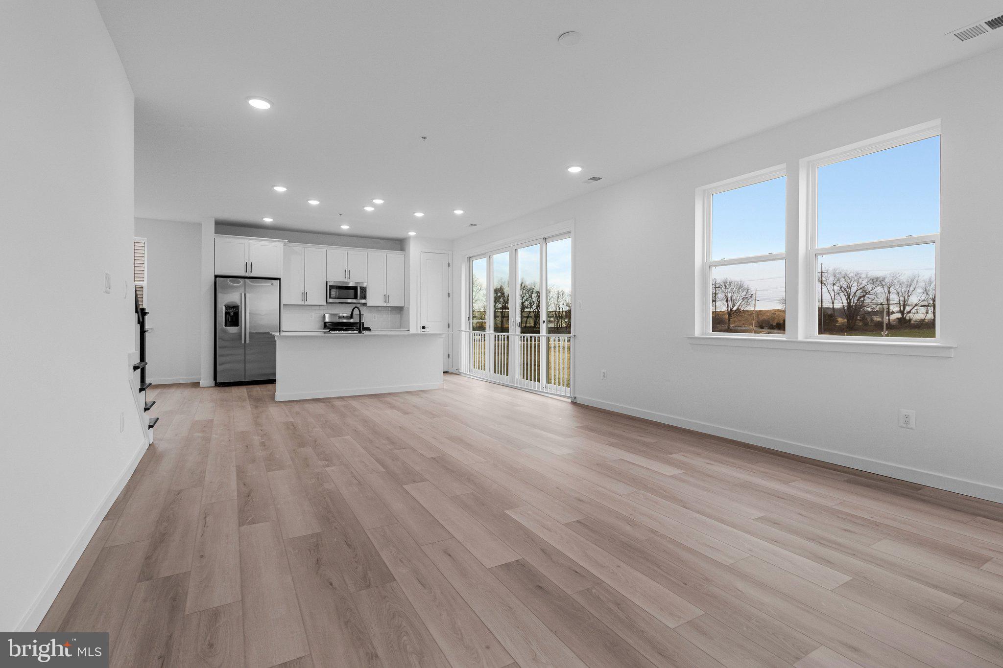 ELMWOOD FARM - Residential