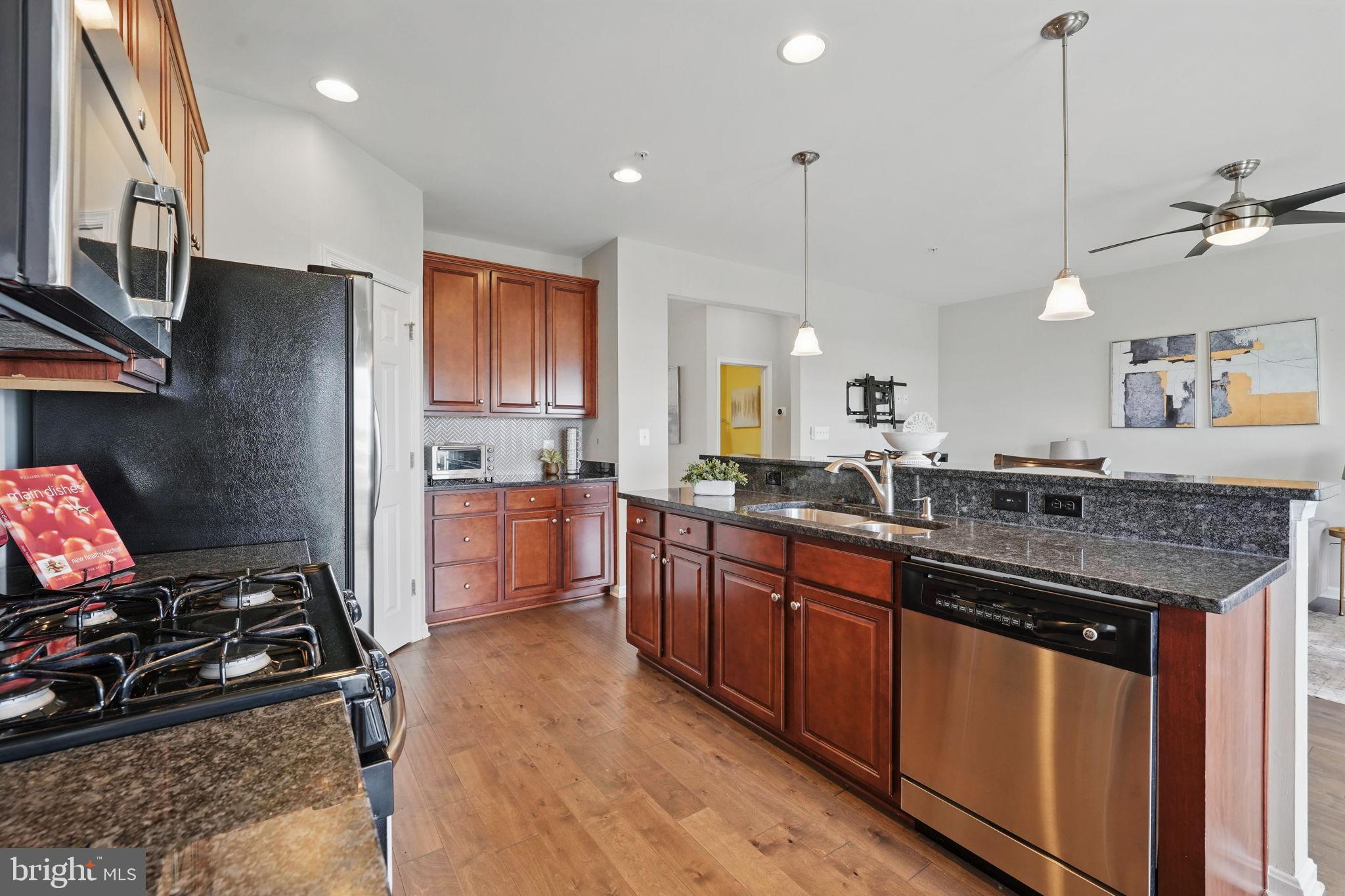 43837 KINGSTON STATION TERRACE