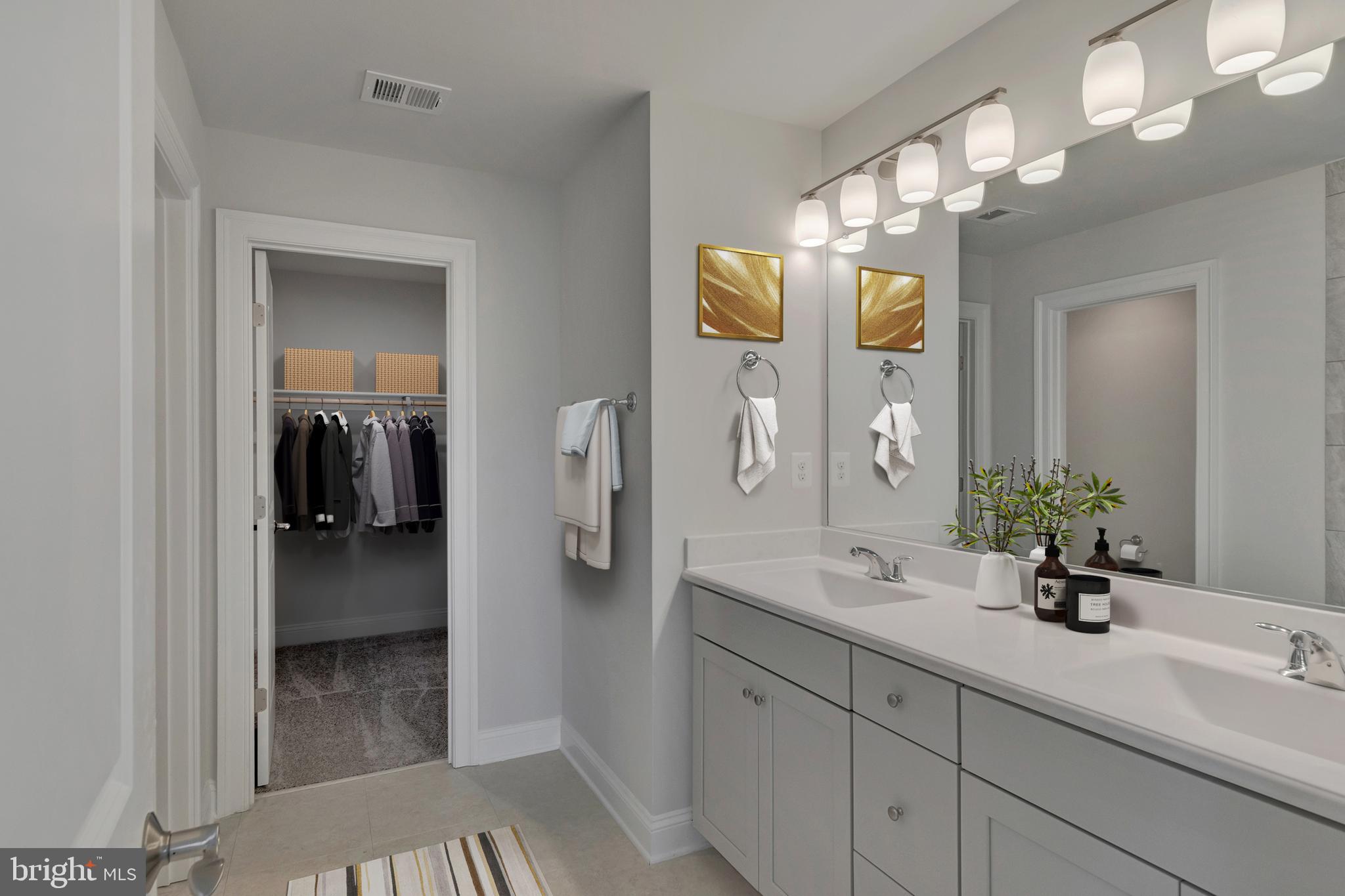 PRESIDENTS POINTE - Residential