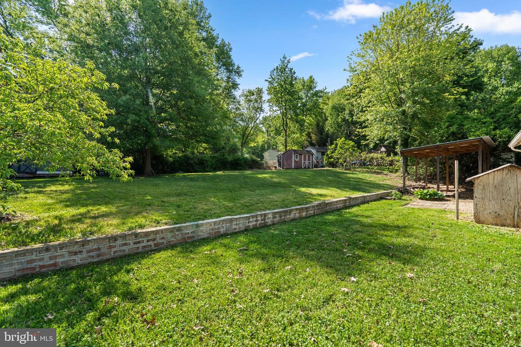 Photo of 5523 Halwis Street, ALEXANDRIA, VA 22303 (MLS # VAFX2302228)