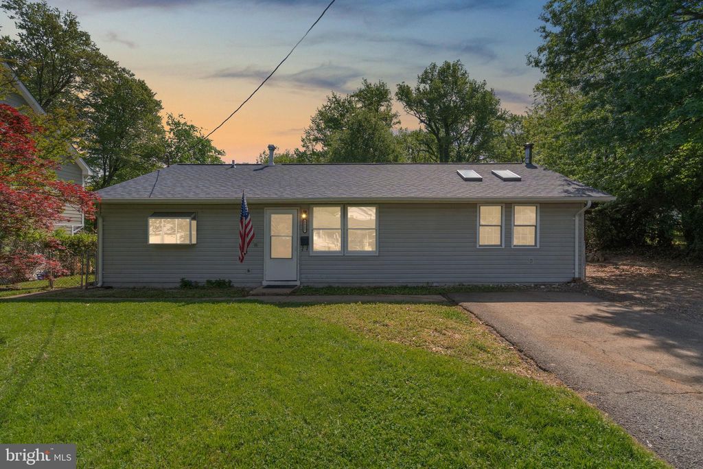 Photo of 5523 Halwis Street, ALEXANDRIA, VA 22303 (MLS # VAFX2302228)