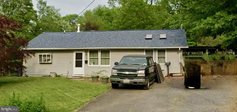 Photo of 5523 Halwis Street, ALEXANDRIA, VA 22303 (MLS # VAFX2302228)
