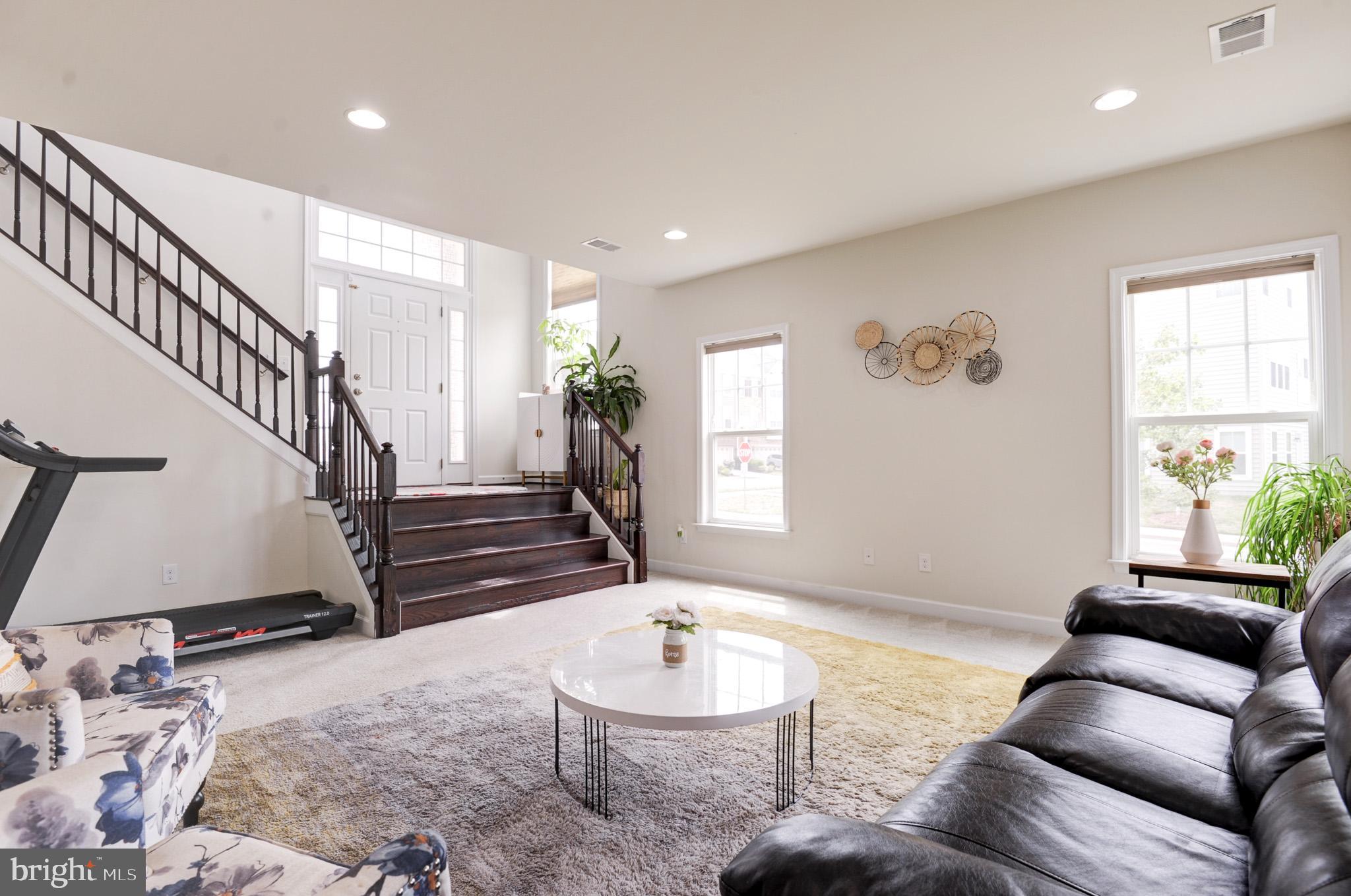 BELMONT RUN - Residential Lease