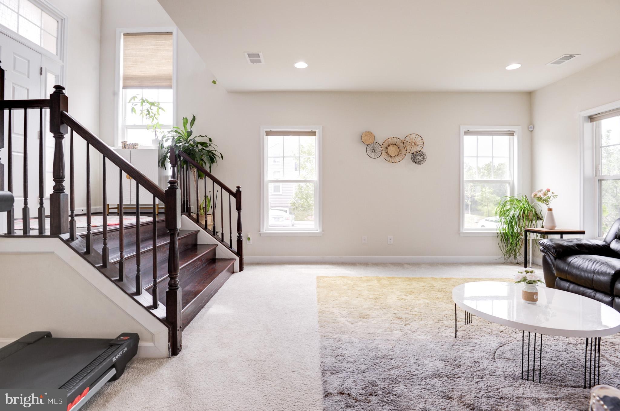 BELMONT RUN - Residential Lease