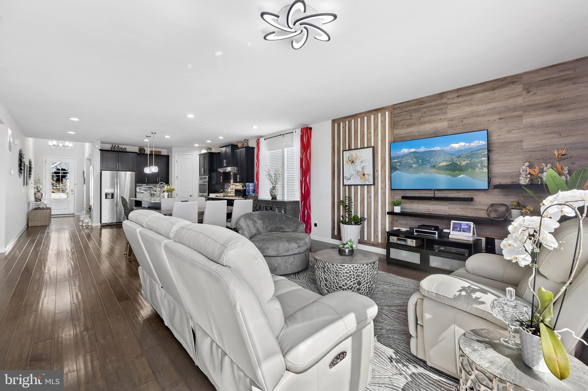 EMBREY MILL - Residential