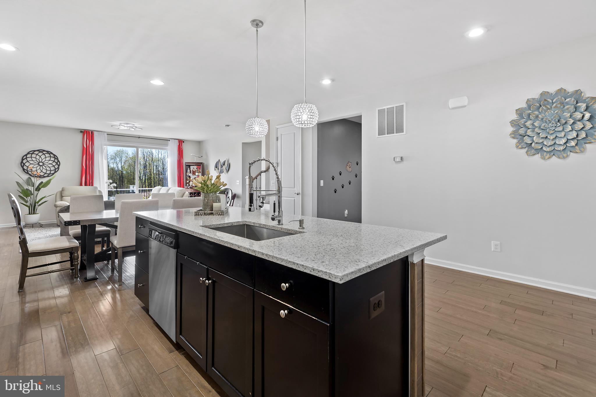 EMBREY MILL - Residential