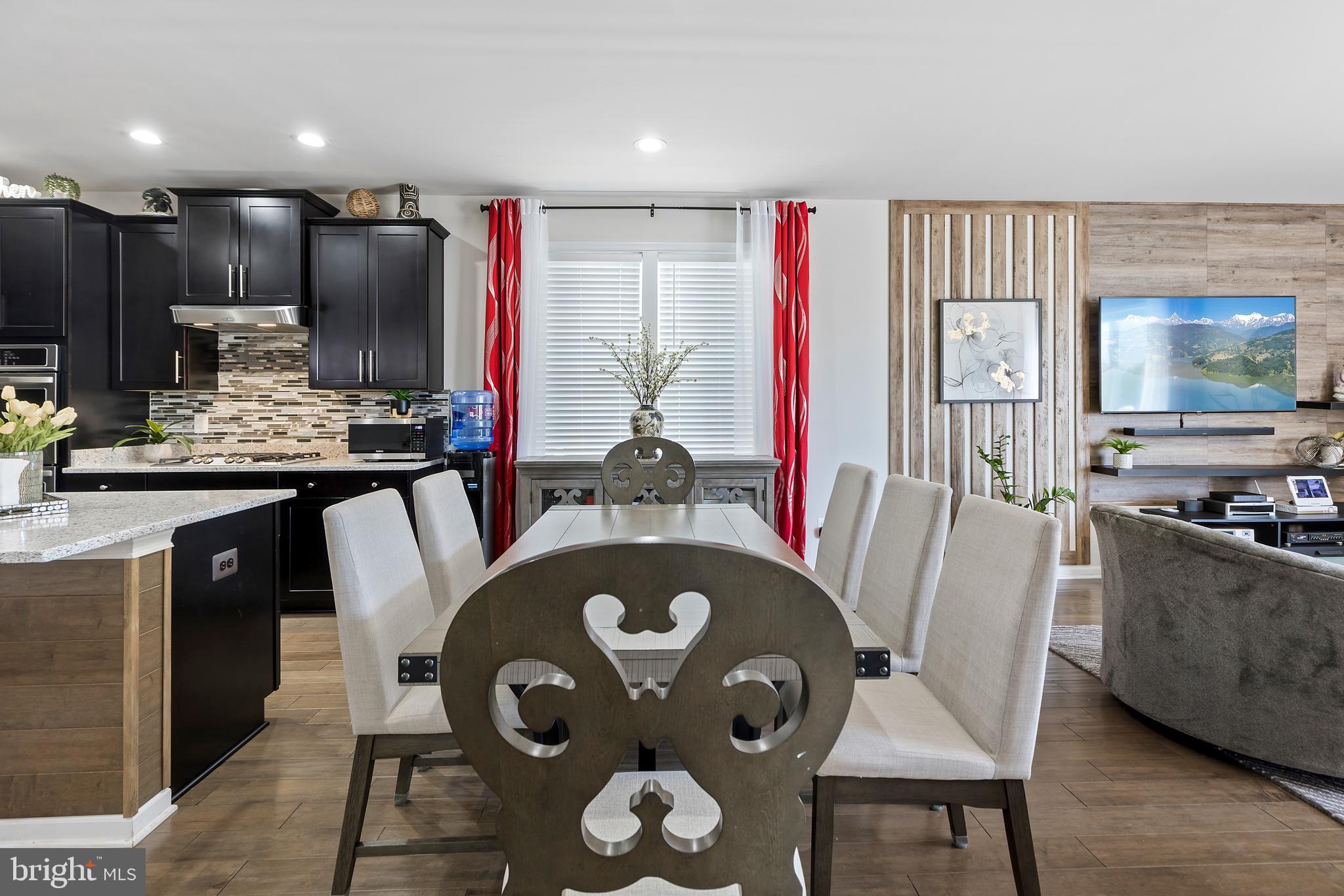 EMBREY MILL - Residential