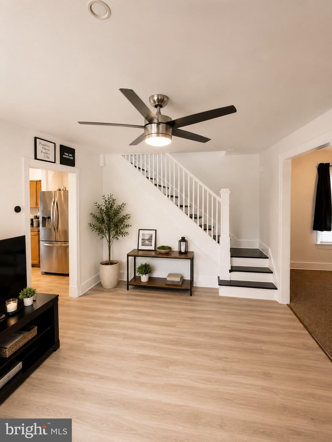 2260 W WALNUT STREET