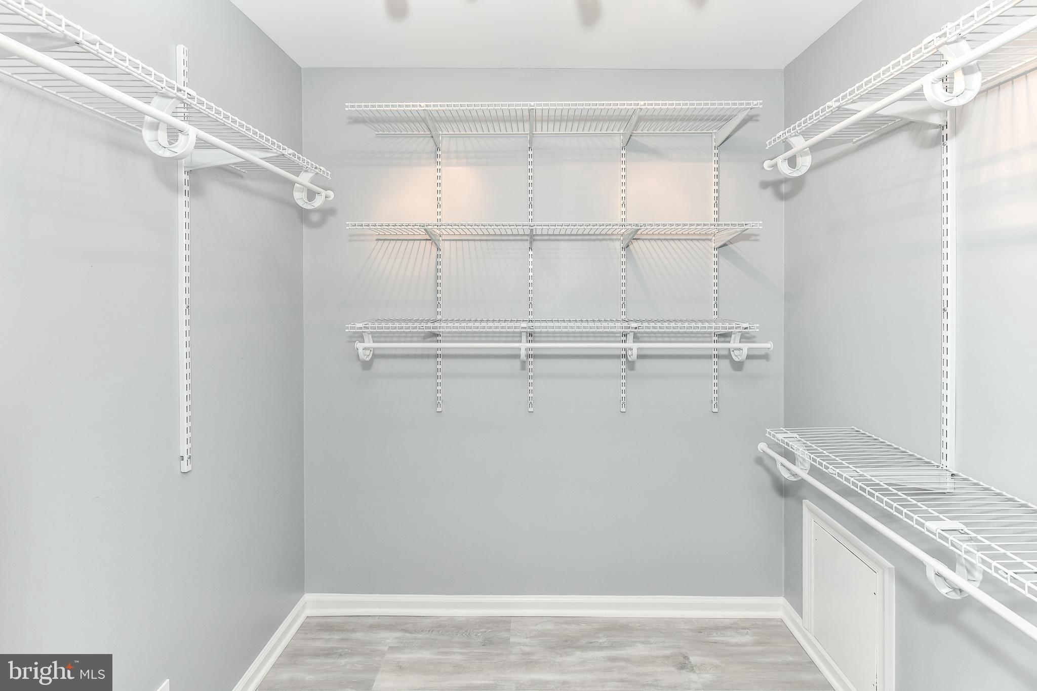 LITTLE ROCKY RUN - Residential Lease