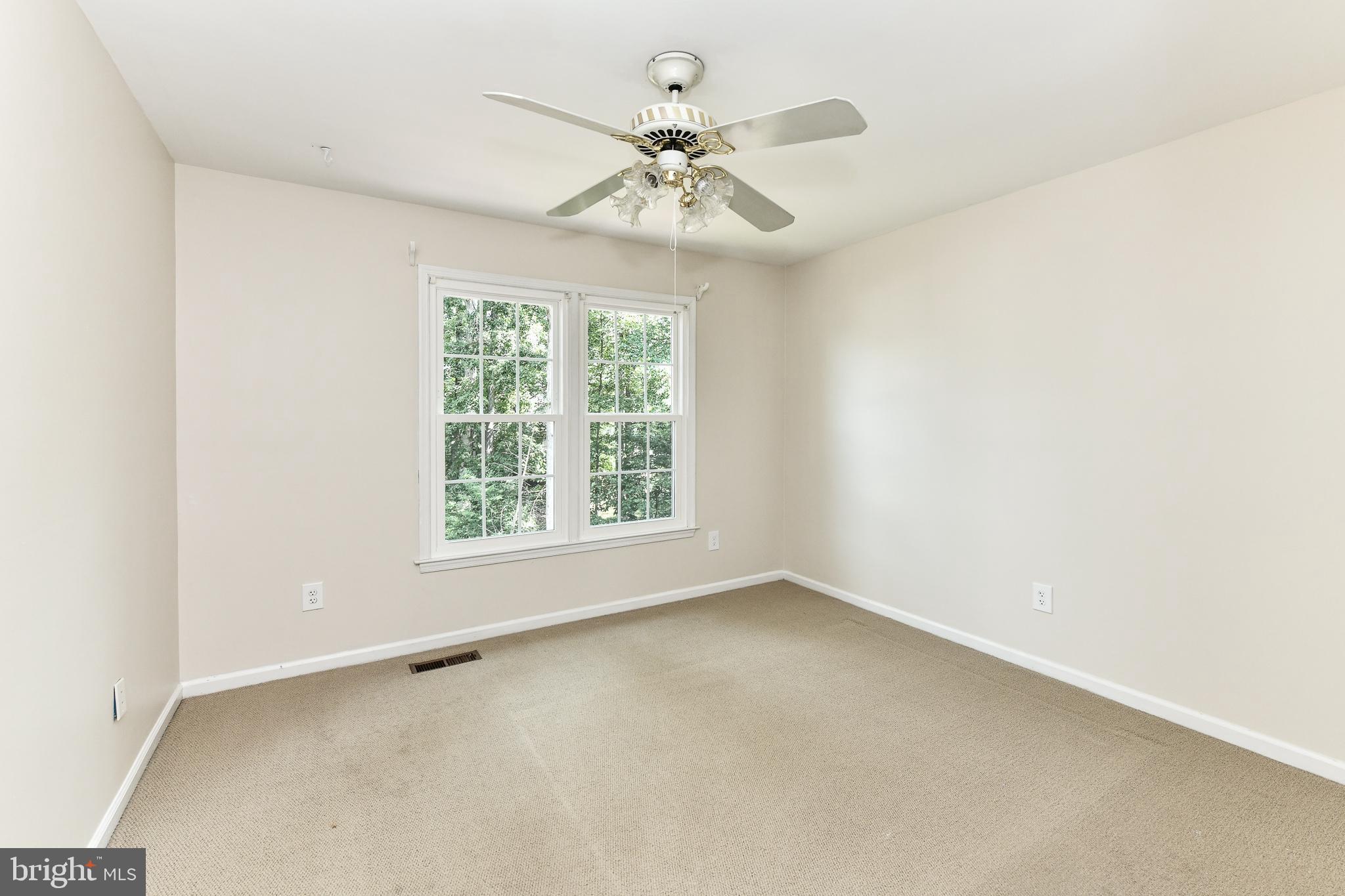 LITTLE ROCKY RUN - Residential Lease