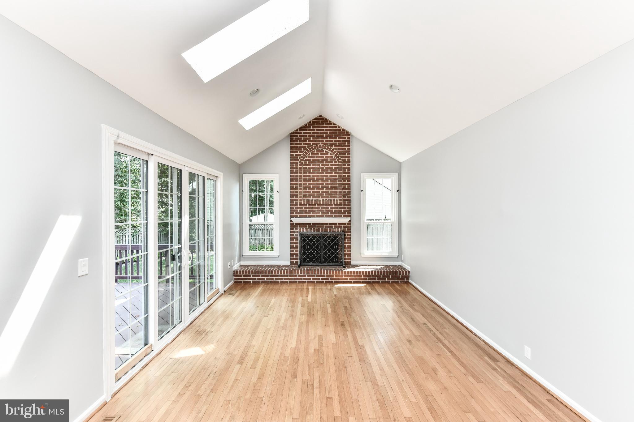 LITTLE ROCKY RUN - Residential Lease