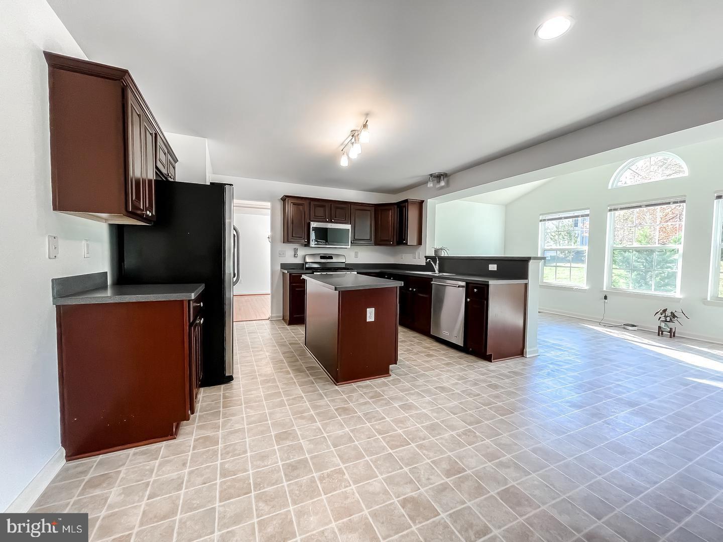 TALBOT WOODS - Residential Lease