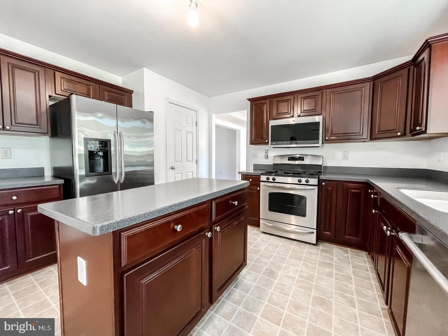 TALBOT WOODS - Residential Lease