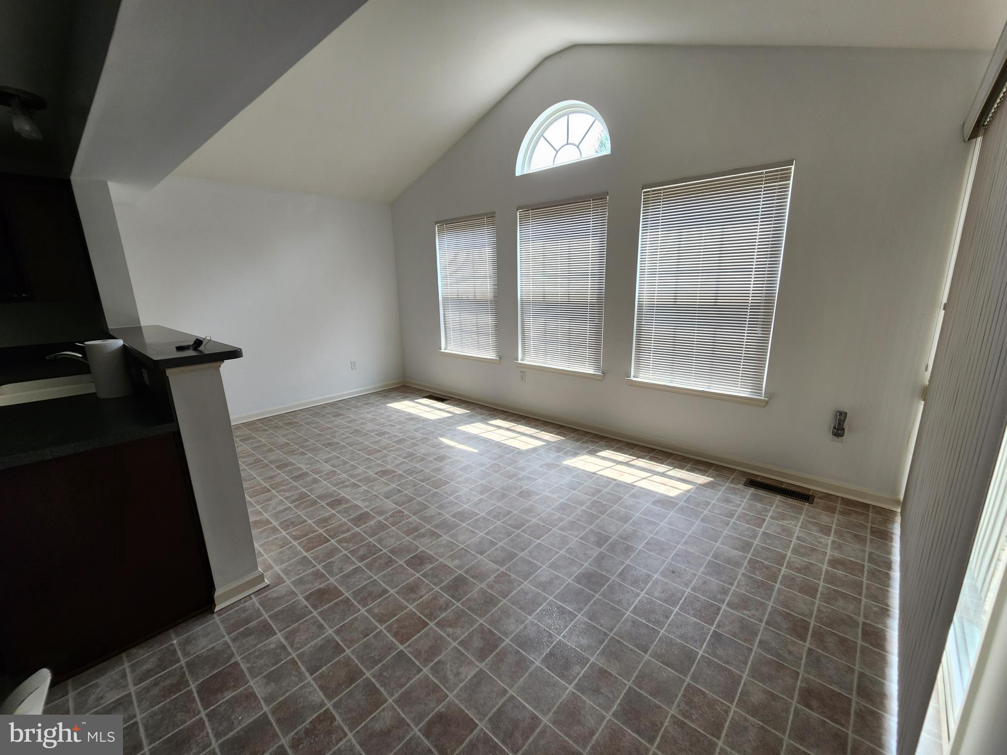 TALBOT WOODS - Residential Lease