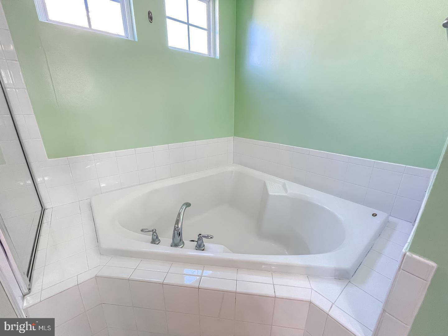 TALBOT WOODS - Residential Lease