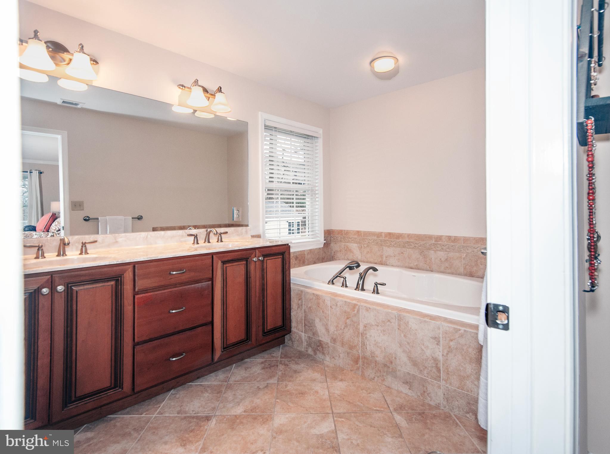 CHARTER OAK - Residential
