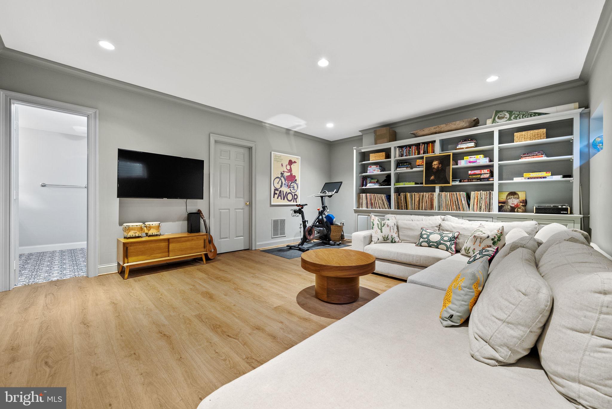 BROOKMONT - Residential