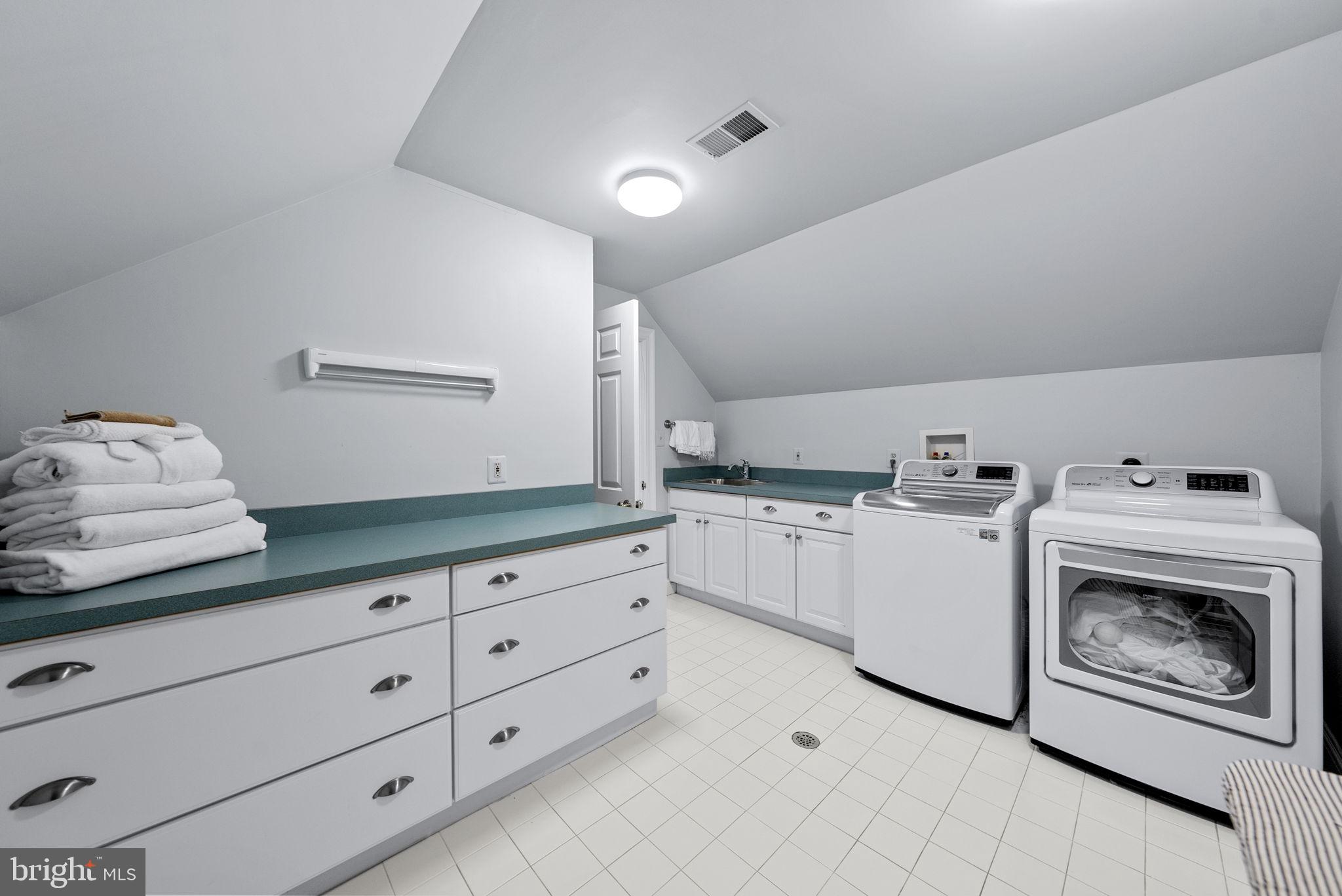 BROOKMONT - Residential